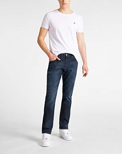 Lee Men's Extreme Motion Straight Jeans Blue Trip 30W 34L