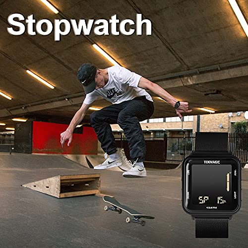 10 ATM Waterproof Submersible Digital Watch With Stainless Steel Watch Strap