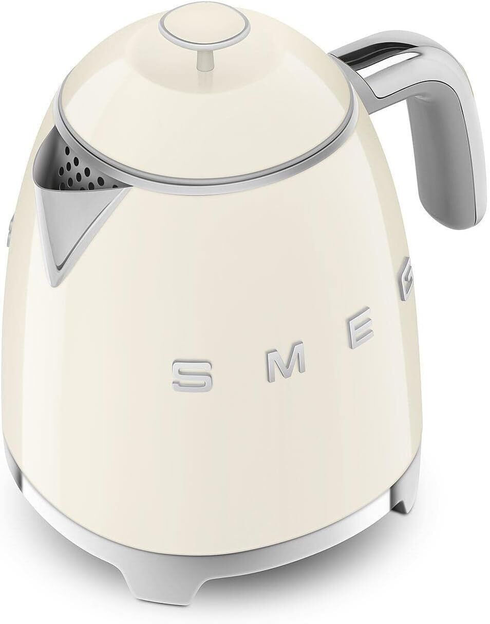 Smeg Mini kettle KLF05CREU Cream finish with Smeg 3D logo ""EU PLUG""