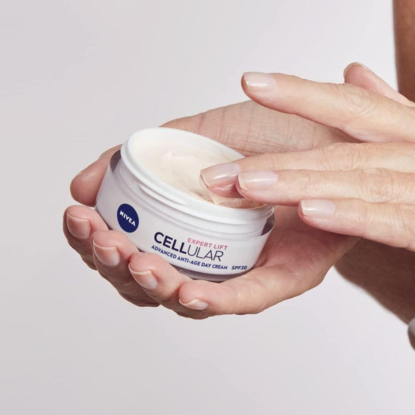 NIVEA Hyaluron Cellular Elasticity Filler Day Cream SPF30 � Anti-Wrinkle