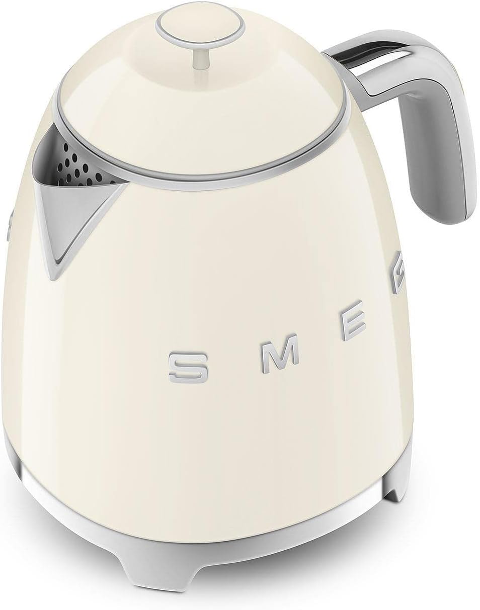 Smeg Mini kettle KLF05CREU cream finish with Smeg 3D logo 